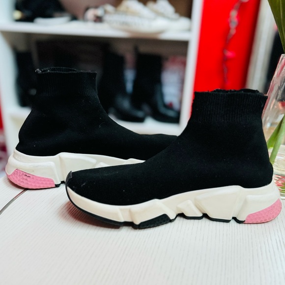 Balenciaga Speed Sneakers | Flawed - Picture 3 of 8